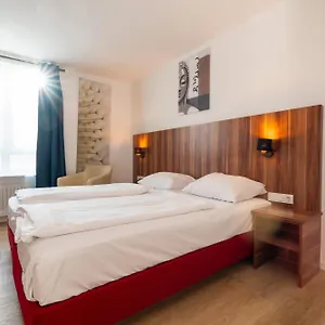 Astor Otel Münih