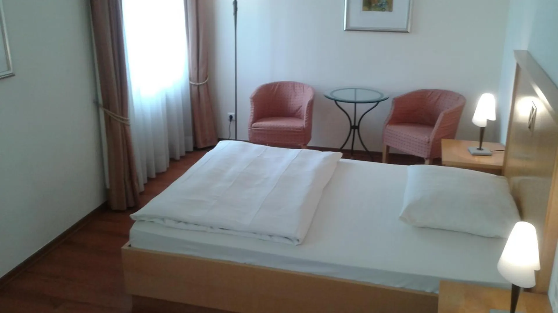 Hotel Barbarossa Дюссельдорф